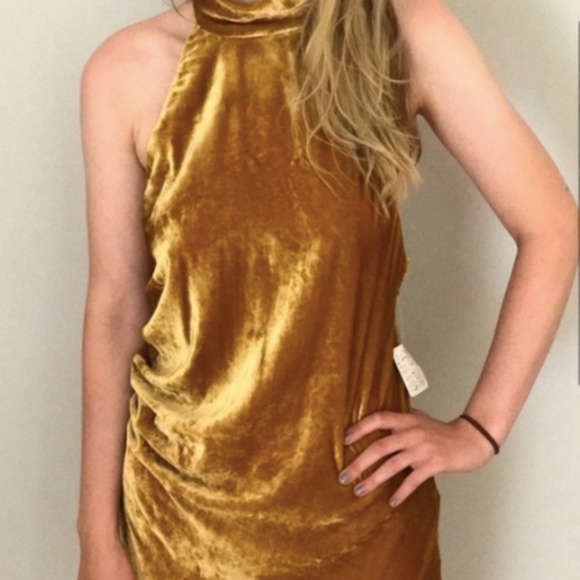 🆕Free People Tongue Tied Velvet Midi Dress. NWT - Picture 4 of 6